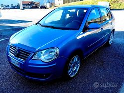 Blu Usata 2006 VW Polo Tre volumi | 2700 € (Buon prezzo)
