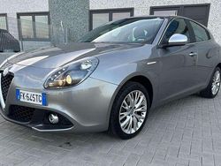 Grigio Usata 2017 Alfa Romeo Giulietta Super Tre volumi | 11.390 € (Buon prezzo)