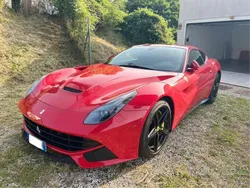 Rosso Usata 2016 Ferrari F12 Coupé | 230.000 €