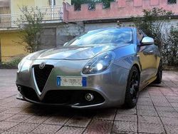 Usata 2018 Alfa Romeo Giulietta Due volumi | 15.000 € (Molto cara)