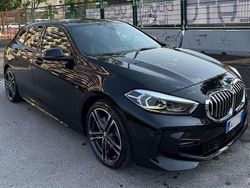 Nero Usata 2022 BMW 118 M Sport Due volumi | 27.900 € (Buon prezzo)