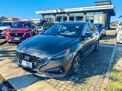 Grigio Usata 2021 Hyundai i30 Prime Tre volumi | 14.900 € (Buon prezzo)