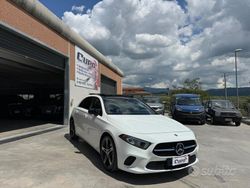 Bianco Usata 2021 Mercedes A200 Business Tre volumi | 26.499 € (Molto cara)