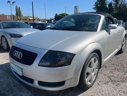 Argento Usata 2002 Audi TT Roadster Cabrio | 6500 €