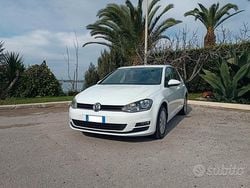 Bianco Usata 2015 VW Golf Trendline Tre volumi | 11.000 € (Buon prezzo)