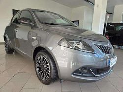Grigio scuro Usata 2024 Lancia Ypsilon S Due volumi | 13.800 € (Cara)