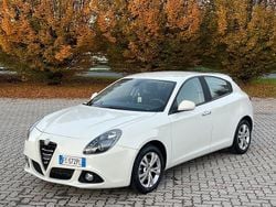 Bianco Usata 2016 Alfa Romeo Giulietta Progression Tre volumi | 7200 € (Ottimo prezzo)