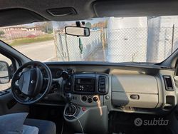 Grigio Usata 2005 Renault Trafic Monovolume | 6500 €