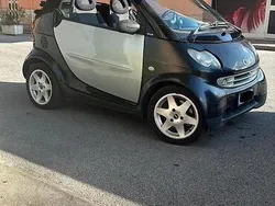 Usata 2002 Smart ForTwo Cabrio Cabrio | 800 €