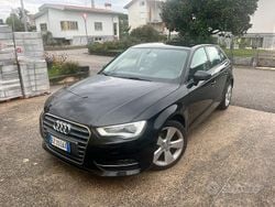 Nero Usata 2015 Audi A3 Ambition Tre volumi | 11.800 € (Buon prezzo)