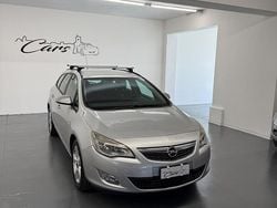 Argento Usata 2011 Opel Astra Station wagon | 2900 € (Buon prezzo)