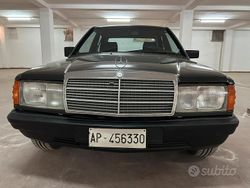 Nero Usata 1986 Mercedes 190 Tre volumi | 8000 €
