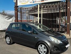 Grigio Usata 2012 Opel Corsa Tre volumi | 3999 € (Buon prezzo)