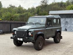 Verde Usata 2010 Land Rover Defender SUV | 36.900 € (Cara)