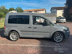 Usata 2015 VW Caddy Monovolume | 13.300 € (Buon prezzo)