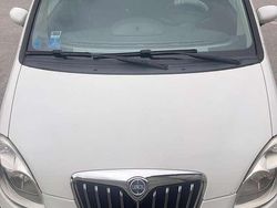Bianco Usata 2009 Lancia Musa Monovolume | 2500 € (Buon prezzo)