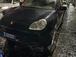 Nero Usata 2003 Porsche Cayenne SUV | 9999 €