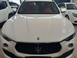 Bianco Usata 2019 Maserati Levante SUV | 32.990 € (Super prezzo)