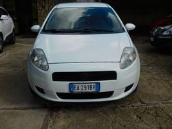 Bianco Usata 2010 Fiat Grande Punto Due volumi | 2790 € (Buon prezzo)