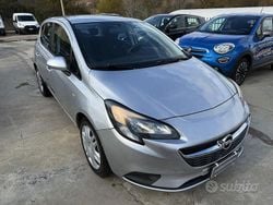 Grigio Usata 2017 Opel Corsa Tre volumi | 4800 € (Buon prezzo)