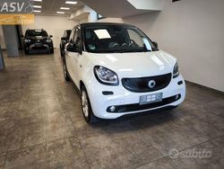 Bianco Usata 2017 Smart ForFour Passion Due volumi | 8900 € (Buon prezzo)