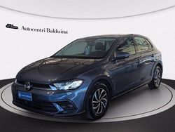 Smoky grey metalizzato Usata 2022 VW Polo Life Due volumi | 17.900 € (Buon prezzo)