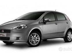 Grigio Usata 2010 Fiat Grande Punto Due volumi | 2900 € (Ottimo prezzo)