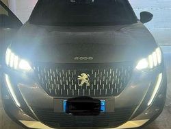 Grigio Usata 2021 Peugeot 2008 Allure SUV | 14.500 € (Buon prezzo)