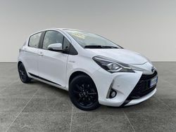 Bianco Usata 2019 Toyota Yaris Hybrid Style Due volumi | 14.890 € (Buon prezzo)