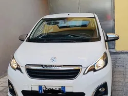 Bianco Usata 2017 Peugeot 108 Active Due volumi | 11.000 € (Cara)