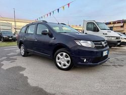 Blu Usata 2015 Dacia Logan MCV Lauréate Station wagon | 5890 € (Buon prezzo)