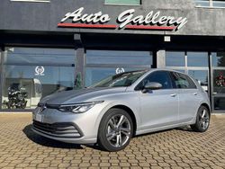 Argento Usata 2021 VW Golf Life Tre volumi | 17.700 € (Molto cara)
