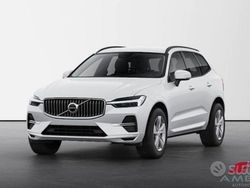 Bianco metallizzato Usata 2023 Volvo XC60 SUV | 48.527 € (Molto cara)