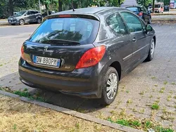 Usata 2008 Peugeot 207 Tre volumi | 2850 €
