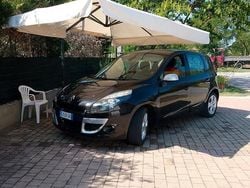 Nero Usata 2009 Renault Scénic III Monovolume | 3000 € (Buon prezzo)