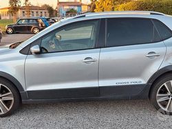 Grigio Usata 2011 VW Polo Cross Due volumi | 2500 €