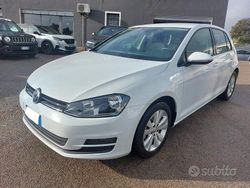 Bianco Usata 2013 VW Golf Highline Tre volumi | 10.500 € (Buon prezzo)