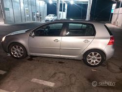 Grigio Usata 2007 VW Golf V Tre volumi | 2300 € (Buon prezzo)