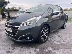 Grigio Usata 2016 Peugeot 208 Allure Due volumi | 7500 € (Buon prezzo)