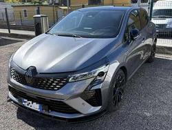 Grigio Usata 2024 Renault Clio V Esprit Alpine Tre volumi | 21.500 € (Molto cara)