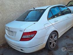 Bianco Usata 2009 Mercedes 220 Avantgarde | 1750 €