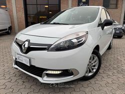 Bianco Usata 2015 Renault Scénic III LIMITED Monovolume | 7500 € (Buon prezzo)