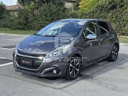 Grigio Usata 2019 Peugeot 208 Signature Sky Due volumi | 8600 € (Super prezzo)