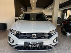 Beige Usata 2024 VW T-Roc Life SUV | 20.900 € (Ottimo prezzo)