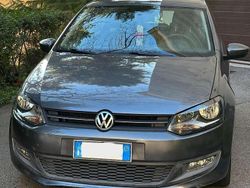 Grigio Usata 2009 VW Polo Comfortline Tre volumi | 4400 € (Ottimo prezzo)