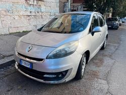 Grigio Usata 2012 Renault Grand Scénic III Monovolume | 2500 € (Super prezzo)