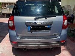 Grigio Usata 2013 Chevrolet Captiva SUV | 9000 € (Molto cara)