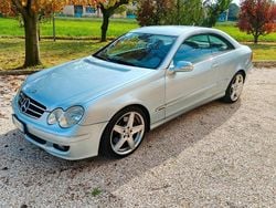 Blu/azzurro Usata 2007 Mercedes CLK220 Avantgarde Coupé | 5900 € (Buon prezzo)