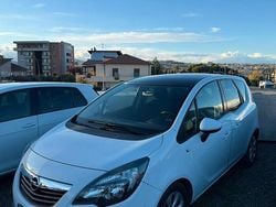 Bianco Usata 2012 Opel Meriva Monovolume | 3990 € (Buon prezzo)