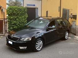 Nero Usata 2015 Skoda Octavia Tre volumi | 6600 € (Buon prezzo)